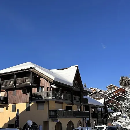 4 Pers Avec Balcon, Près Des Remontées Mécaniques - Fr-1-572-149 *